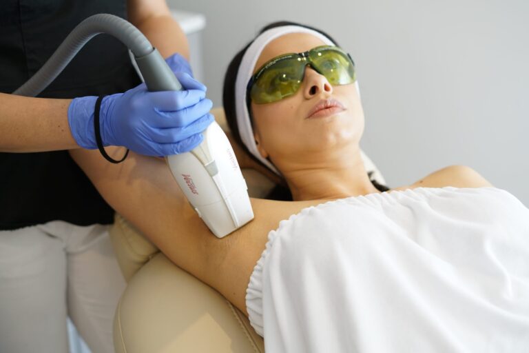 Read more about the article Why can not take a bath and swim after laser hair removal?